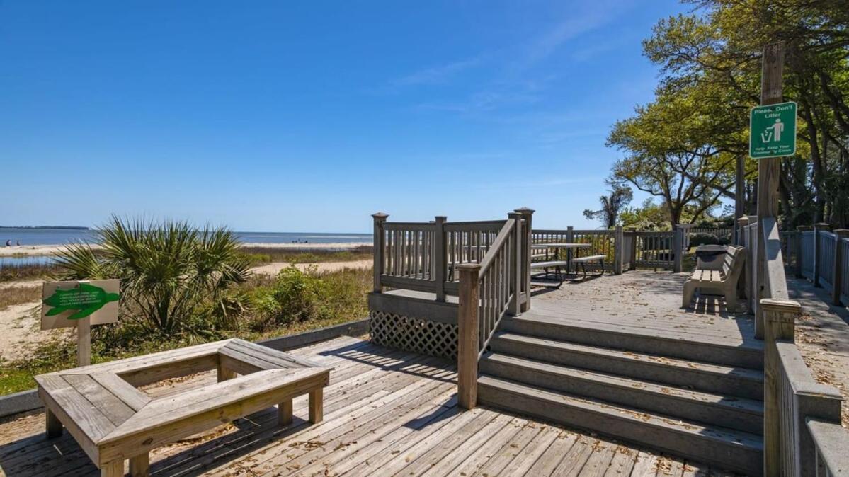 Walk To The Beach Waterfront Oasis Île de Hilton-Head Extérieur photo